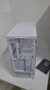 Lian Li Lancool 207 Beyaz Mid-Tower ATX Ka(OUTLET)